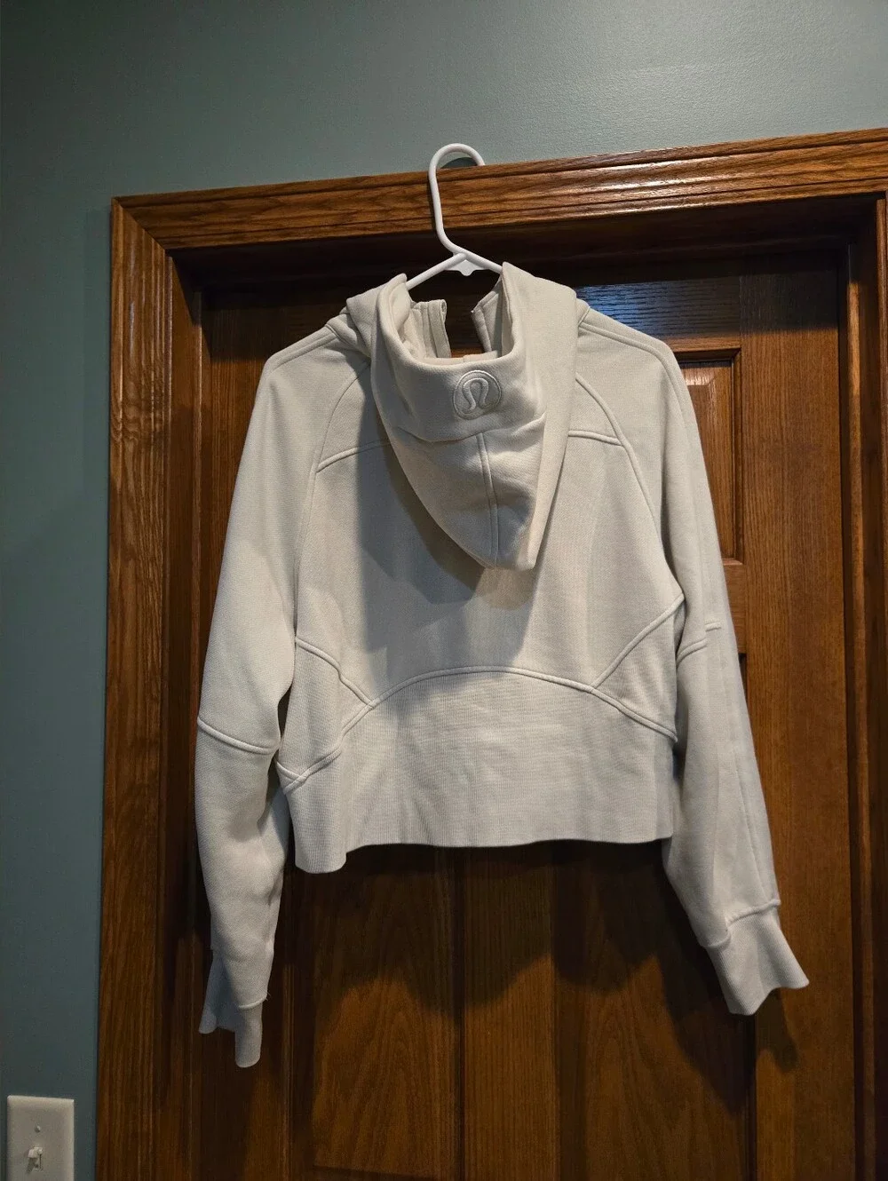 Lululemon athletica, Scuba, Light Cream Zip Hoodie